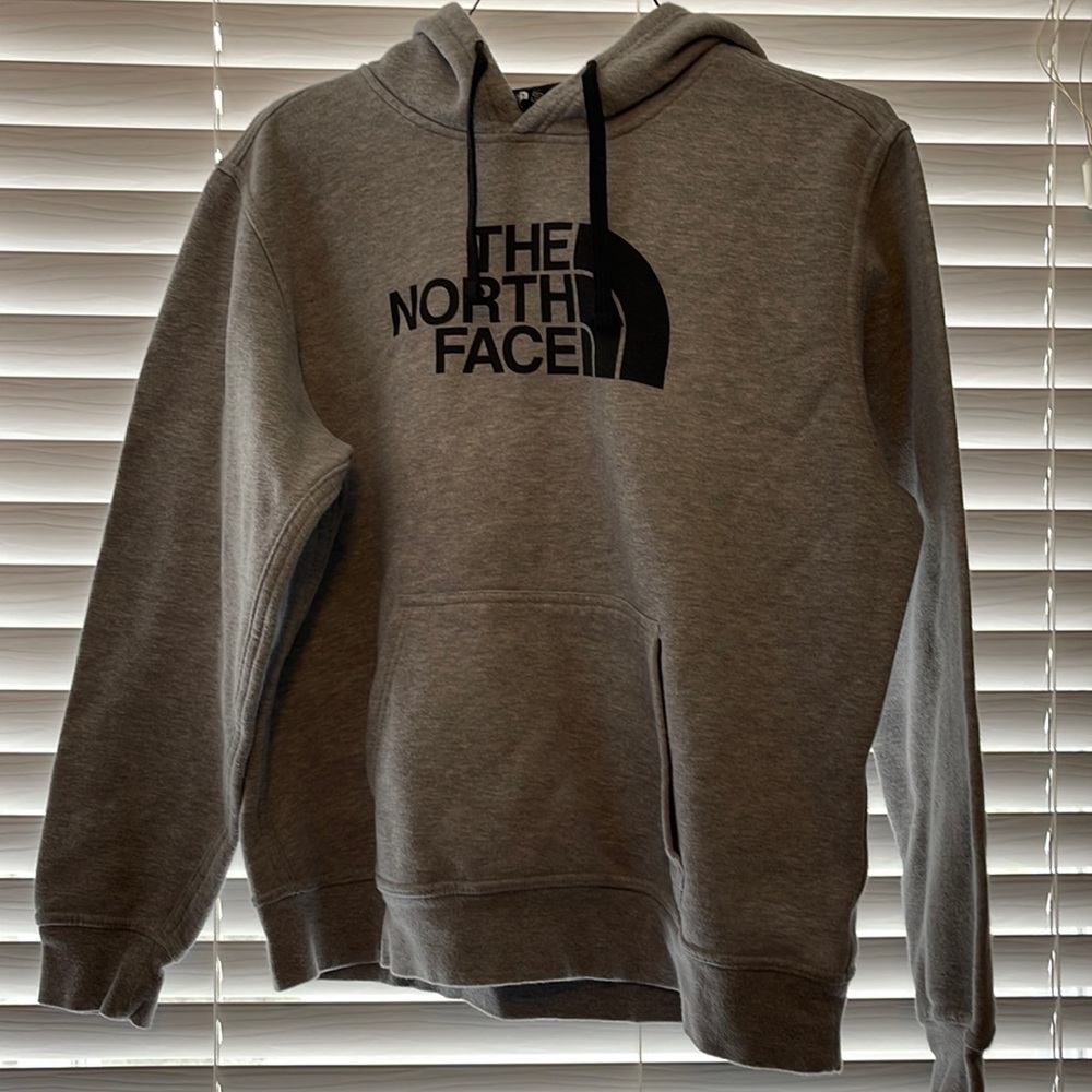 The North Face men’s hoodie